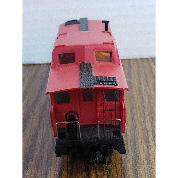 Vintage Railroad Train Red Caboose Santa Fe #7240 HO Scale AT&SF Railway - Picture 2 of 6